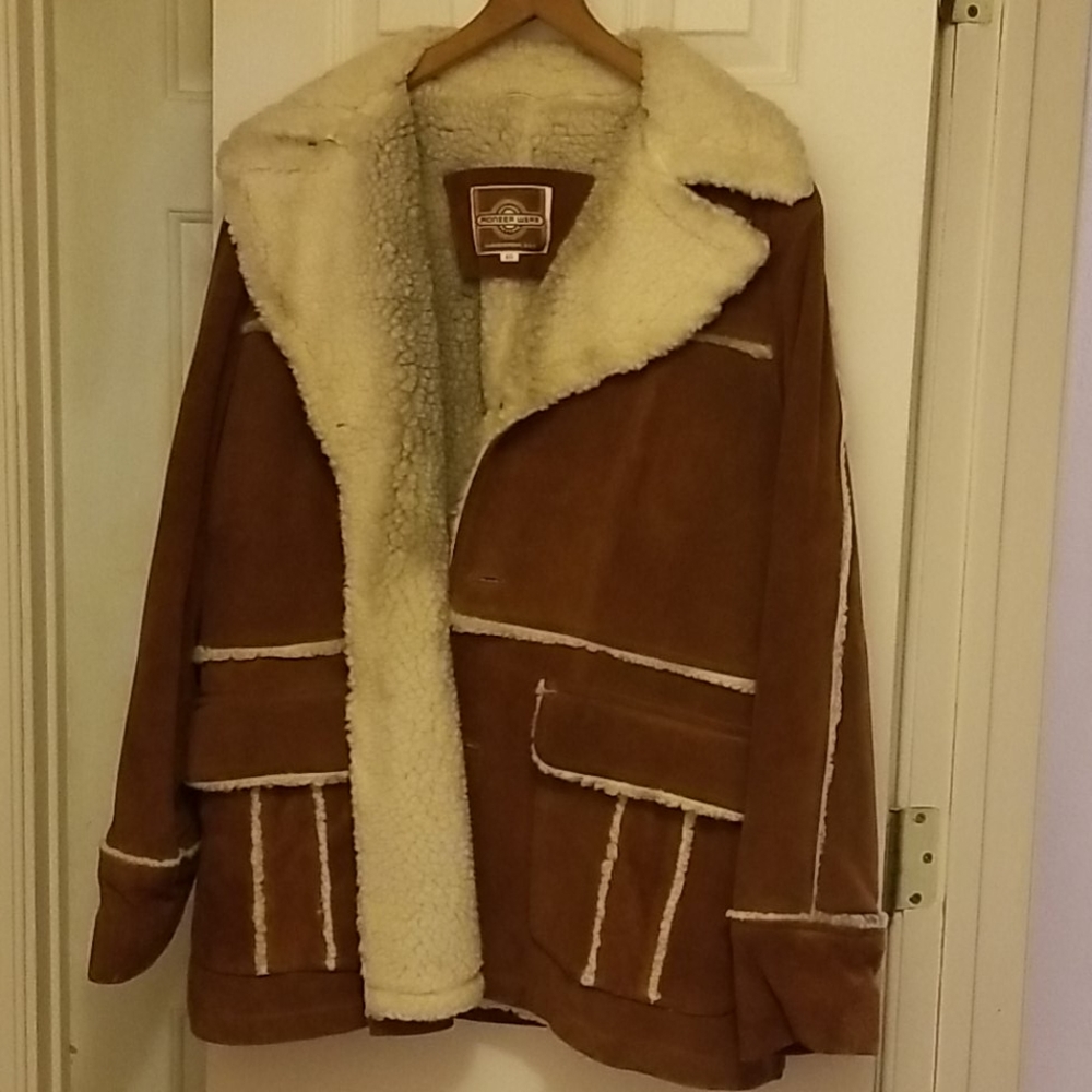 Leather. Lined coat